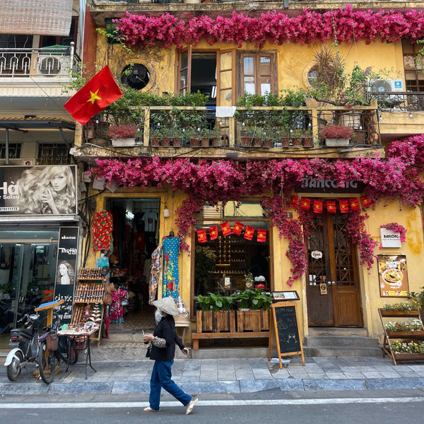 48 Hours In Colourful Hanoi - Nouvelle Nomad