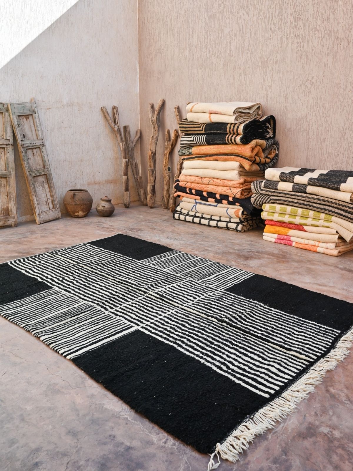 Cross - Contemporary Beni Ourain Rug - Black 200x310