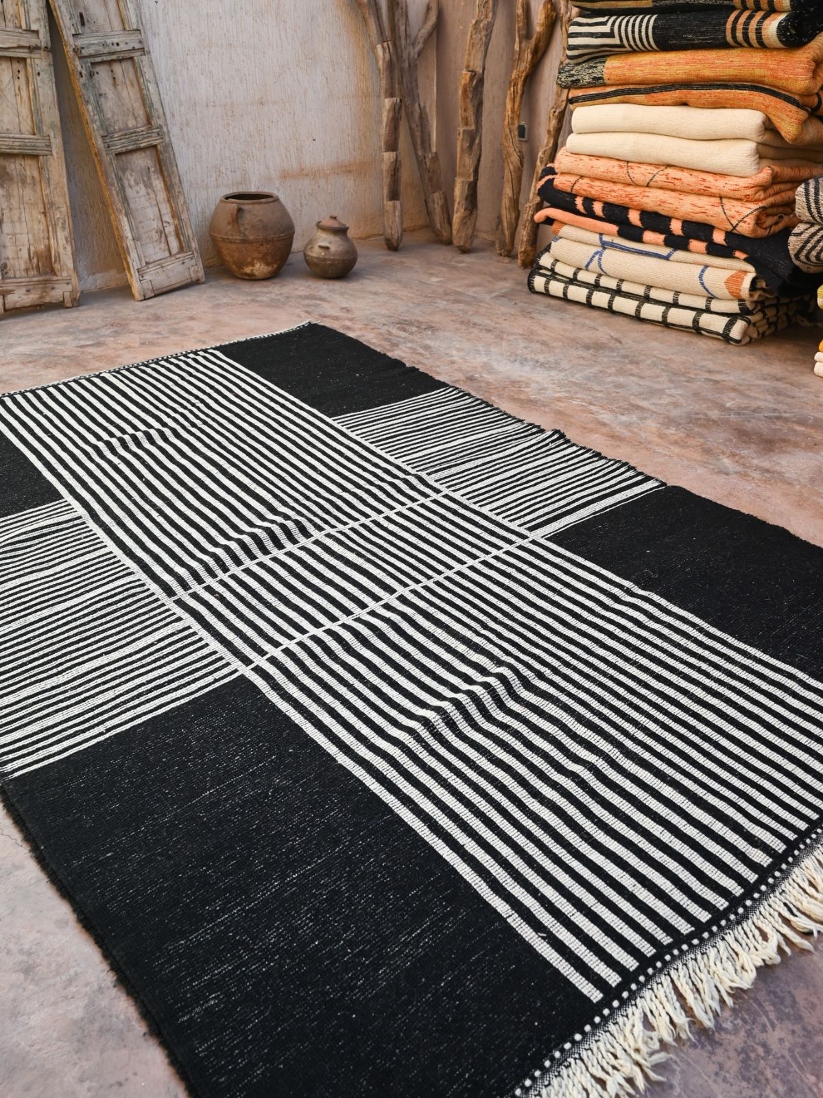 Cross - Contemporary Beni Ourain Rug - Black 200x310