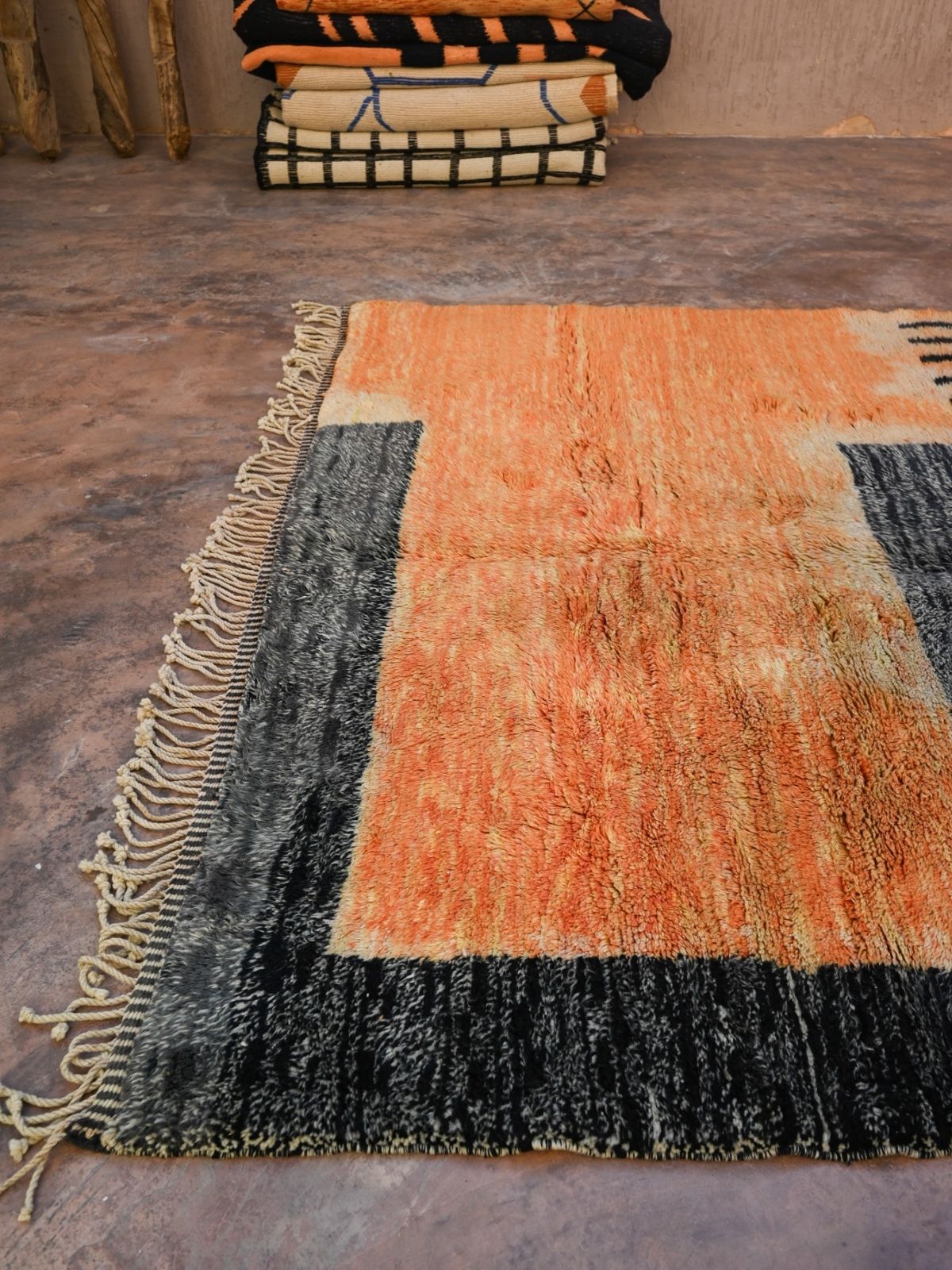 Contemporary Beni M'Rirt Carpet - Peach & Black Squares Design 220x335cm