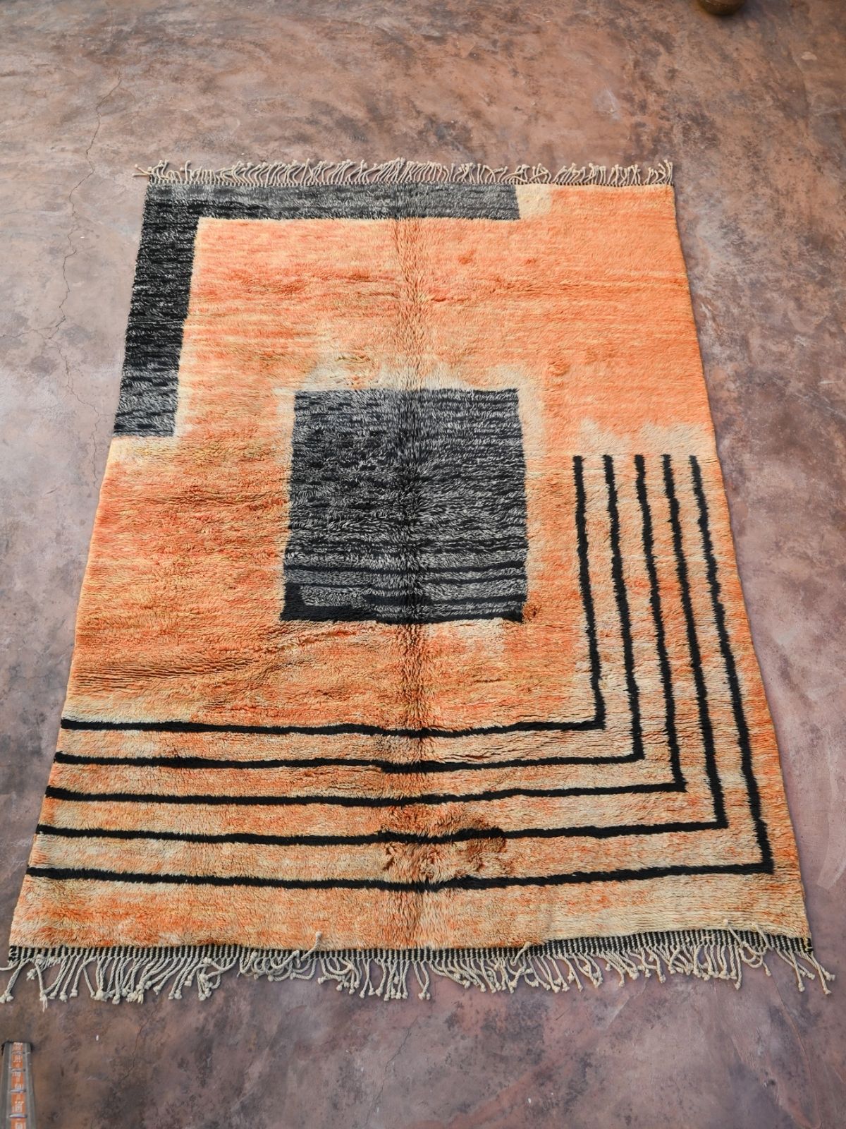 Contemporary Beni M'Rirt Carpet - Peach & Black Squares Design 220x335cm