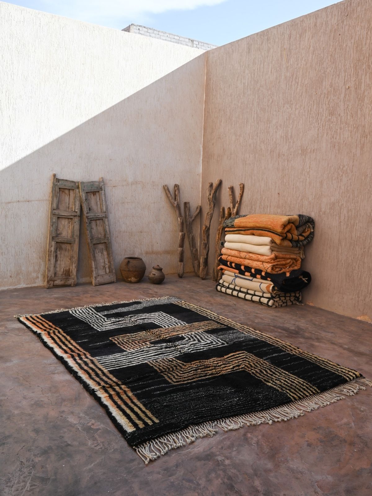 Contemporary Beni M'Rirt carpet - Black Peach and Cream Maze Design 215x340cm