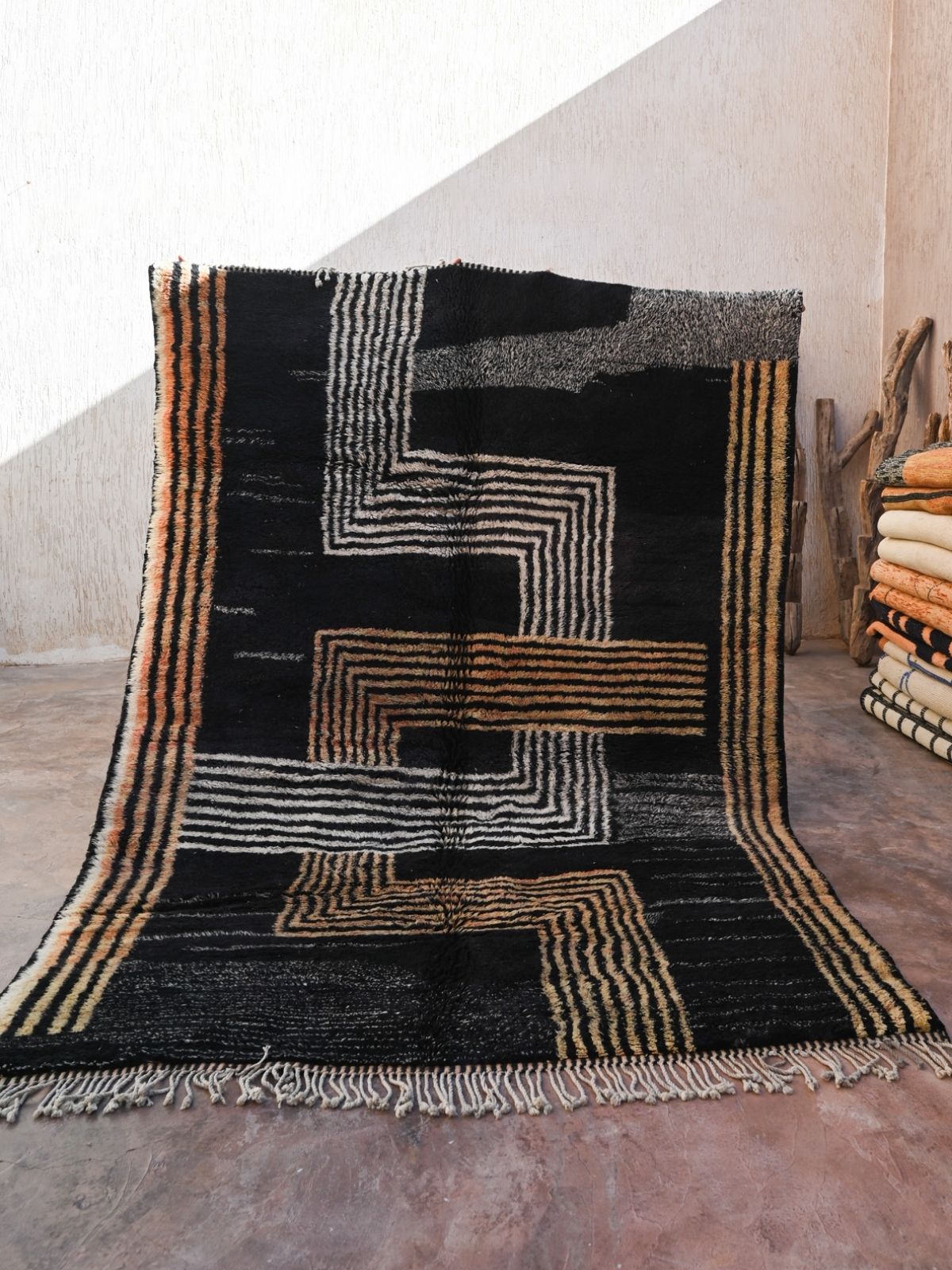 Contemporary Beni M'Rirt carpet - Black Peach and Cream Maze Design 215x340cm