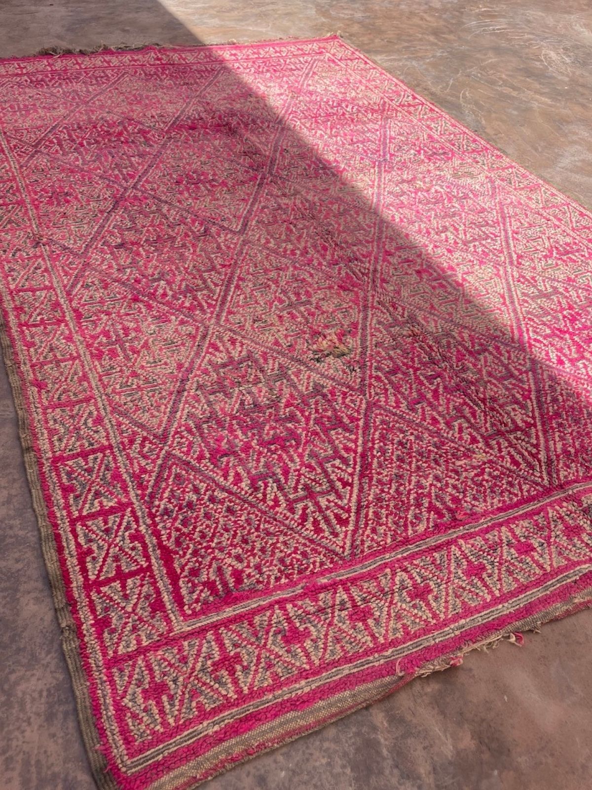 Vintage Beni MGuild Rug - Hot Pink 210x320cm - Nouvelle Nomad