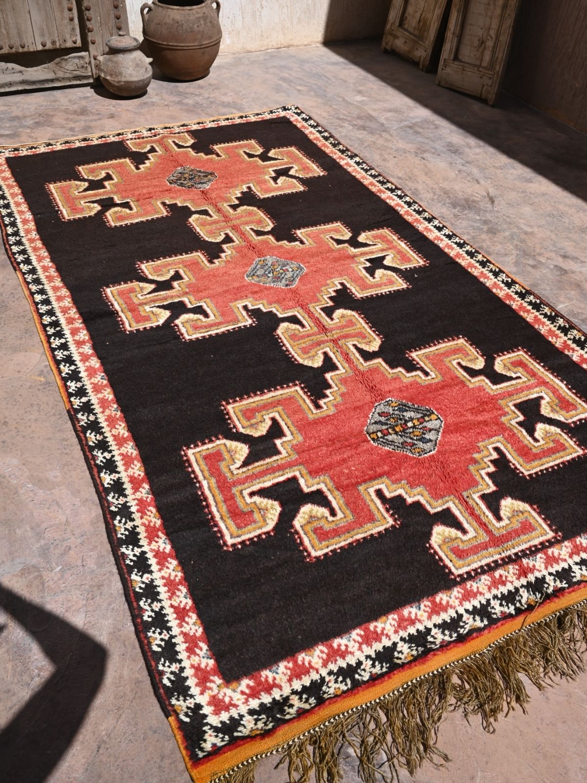 Taznakht Vintage Moroccan Rug - Red & Black 155x284cm