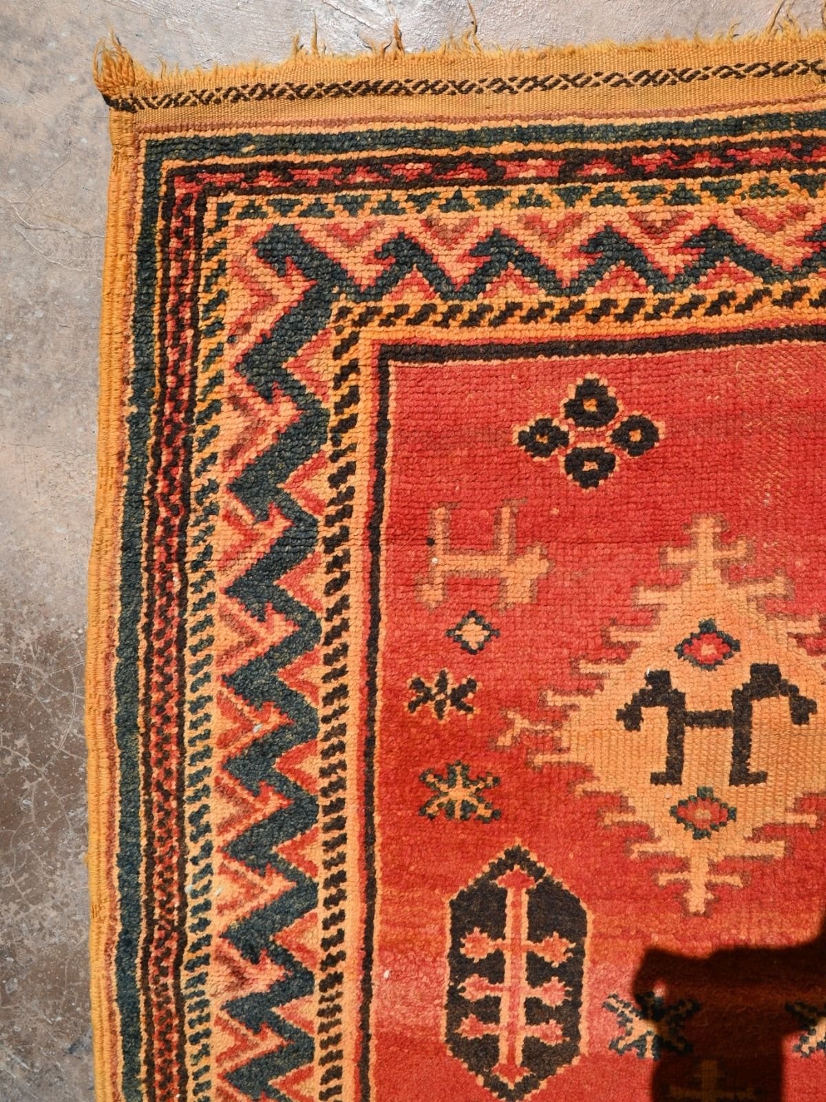 Mid-Century Taznakht Vintage Rug - Red 134x245