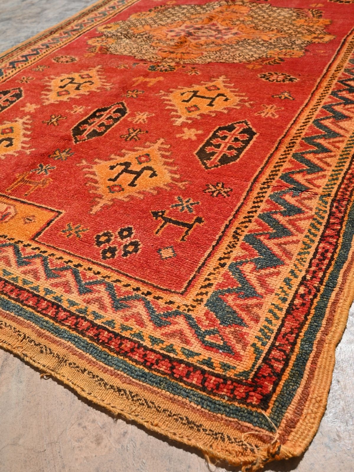 Mid-Century Taznakht Vintage Rug - Red 134x245