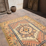 Mid-Century Taznakht Vintage Rug - Saffron & Blush 165x230cm