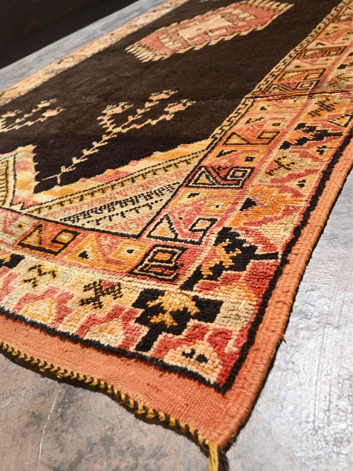 Taznakht Vintage Moroccan Rug - Henna & Gold 146x270cm
