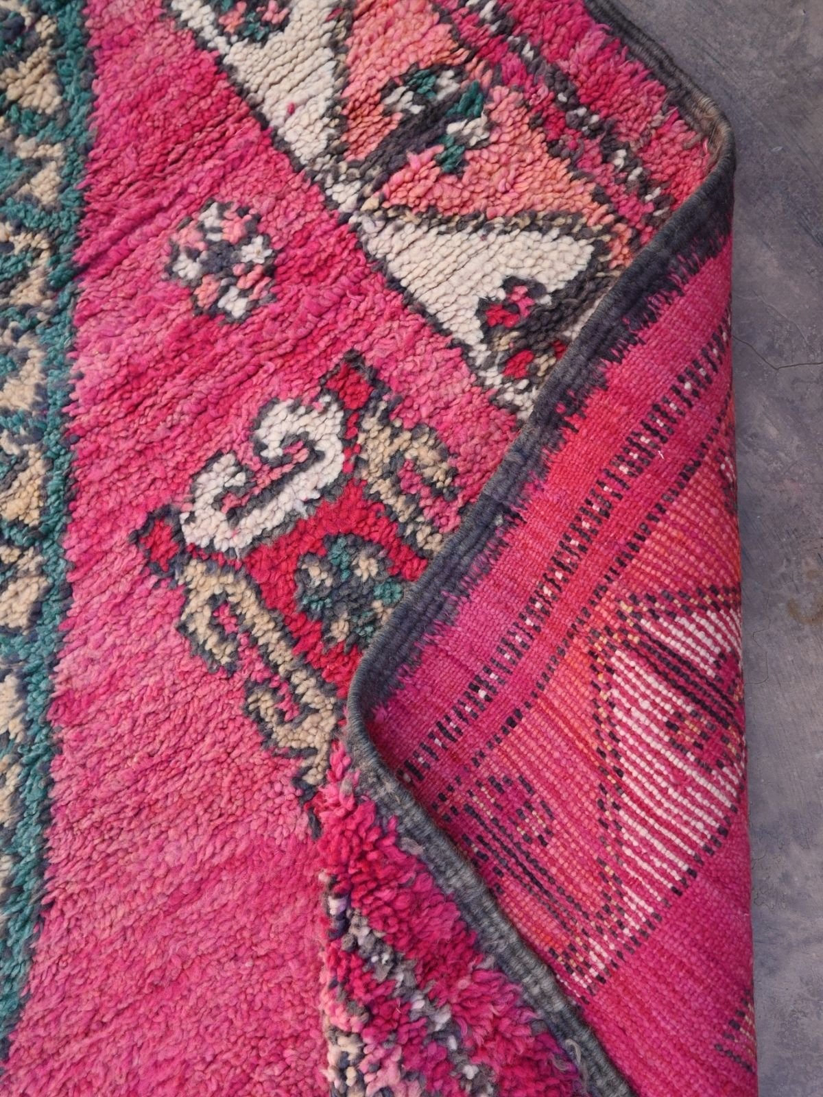Vintage Boujad Rug - Bright Pink 174x277cm - Nouvelle Nomad