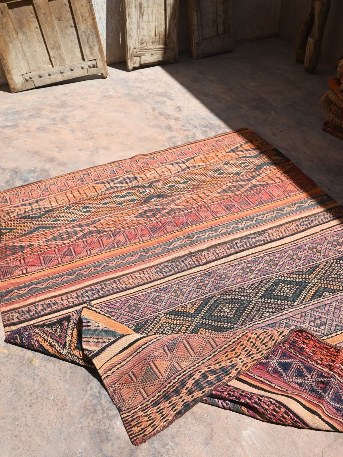 Vintage Moroccan Kilim - Pink Blue 163x240cm - Nouvelle Nomad