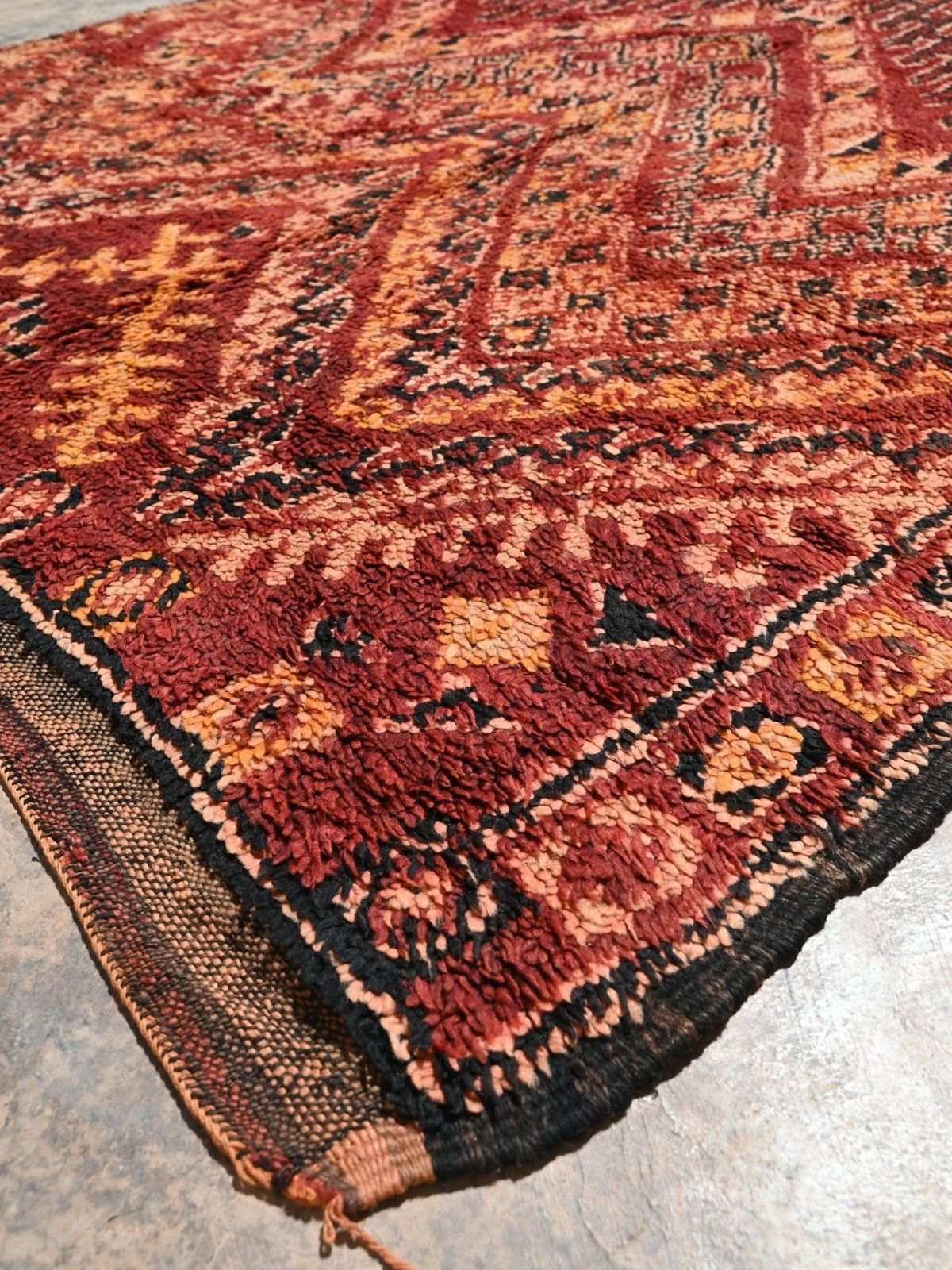 Talsint Vintage Moroccan Rug Berber Carpet - Rich Red 174x330cm