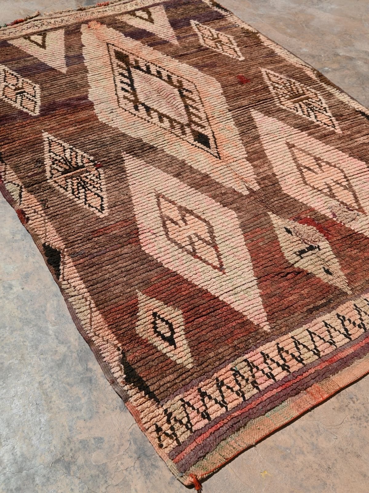Boujad Vintage Moroccan Rug - Brown & Pink 148x230cm