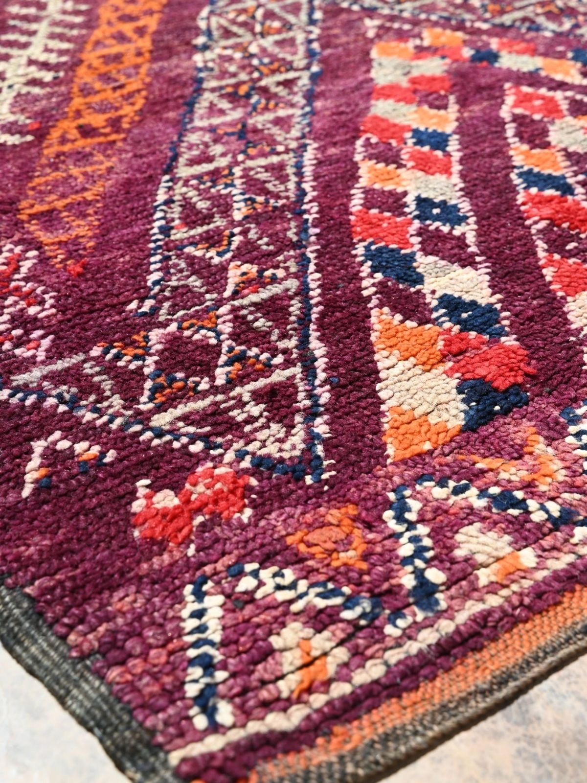 Talsint Vintage Moroccan Rug Berber Carpet - Deep Purple 210x327cm