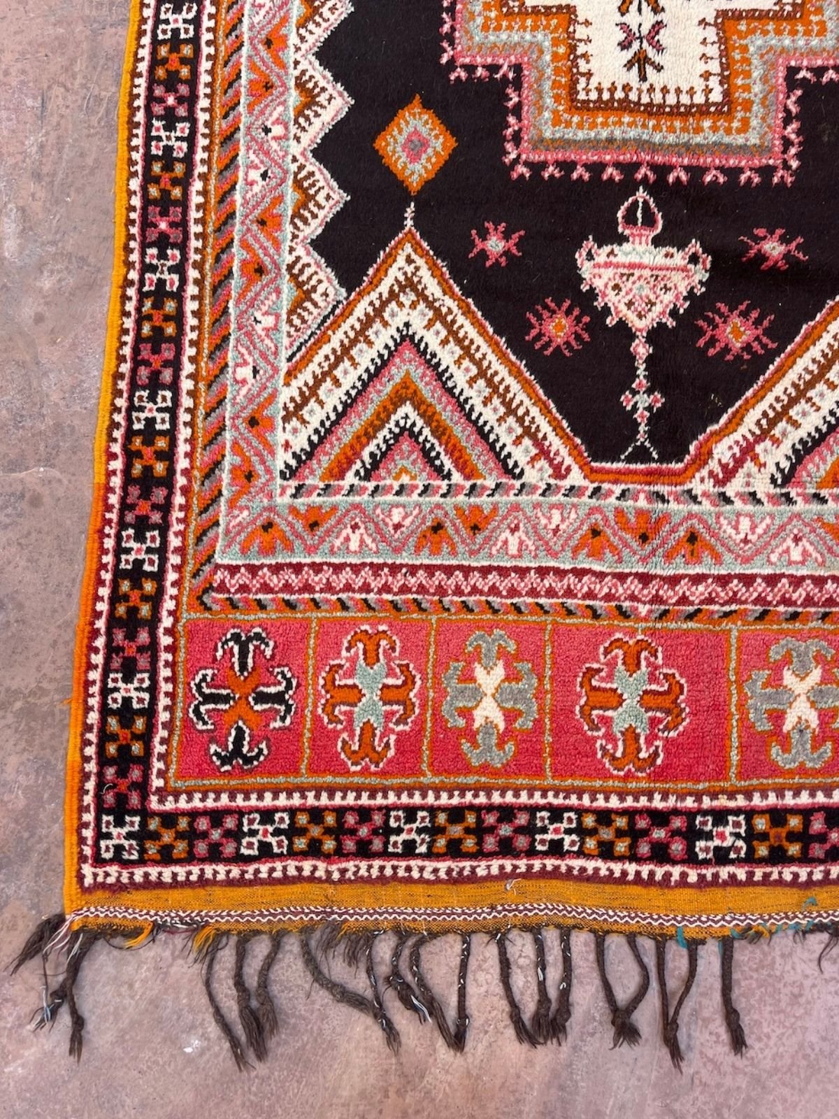Vintage Moroccan Rug - Red Black Taznakht 140x280cm