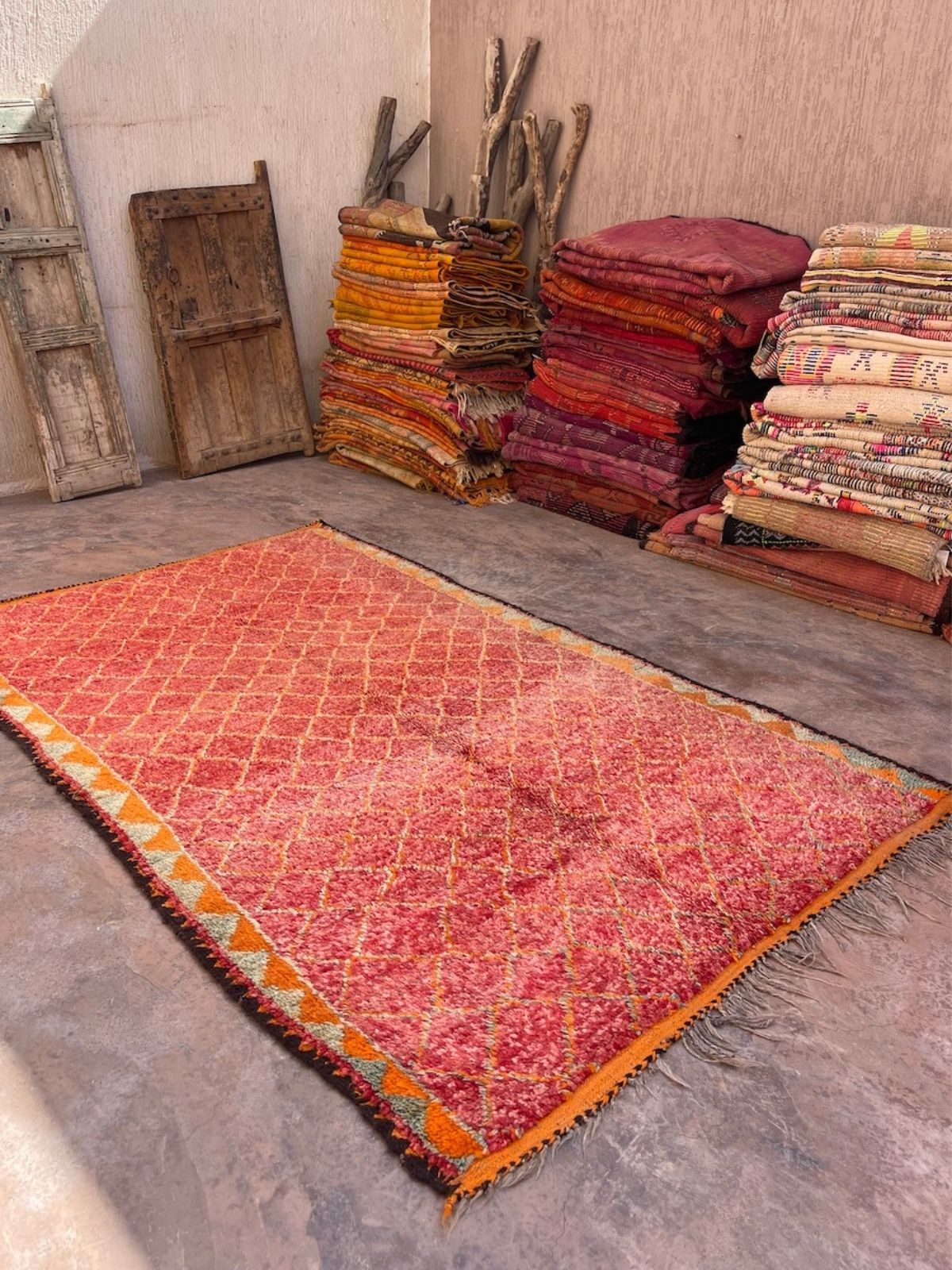 Vintage Moroccan Rug - Red Taznakht 170x270cm