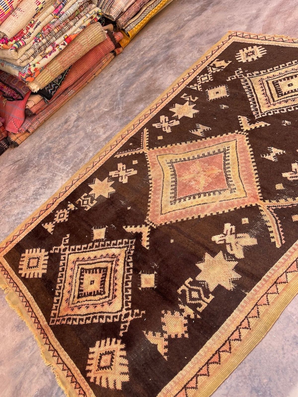 Mid Century Vintage Moroccan Rug - Henna Taznakht 147x243cm