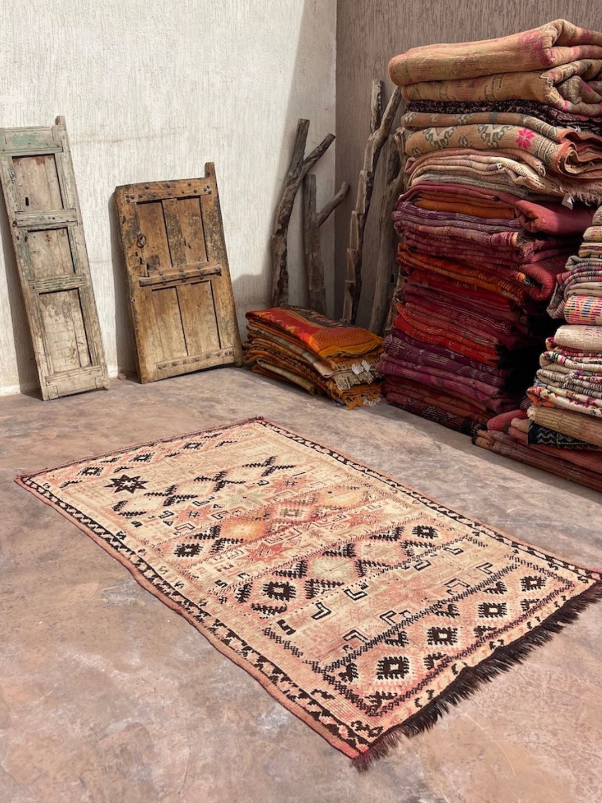 Vintage Moroccan Rug - Pink Brown Taznakht 130x235cm