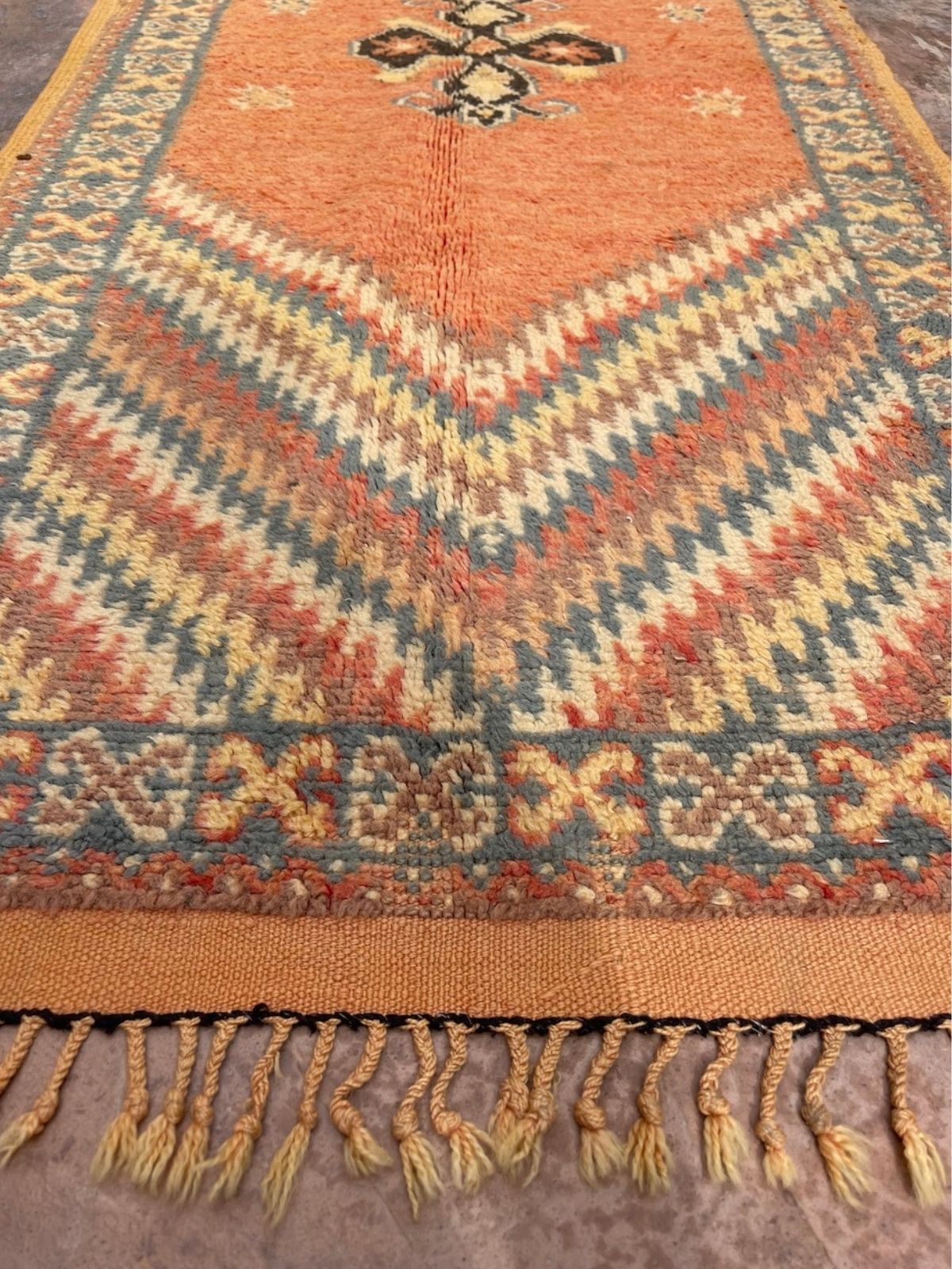 Vintage Moroccan Rug - Peach Taznakht 93x217cm
