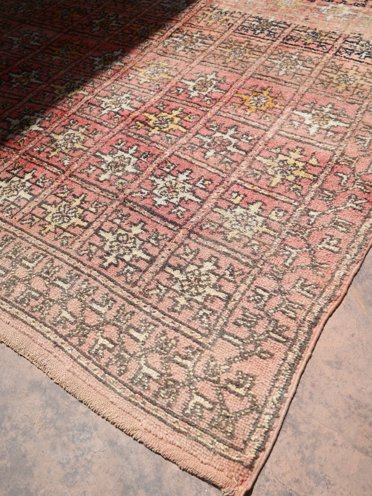 Vintage Zemmour Rug - Soft Pink 157x289cm - Nouvelle Nomad