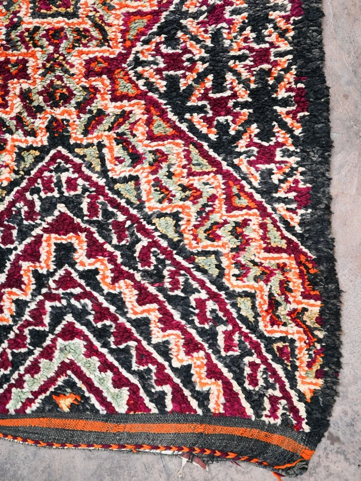 Vintage Moroccan Rug - Beni M'Guild Black 195x350cm