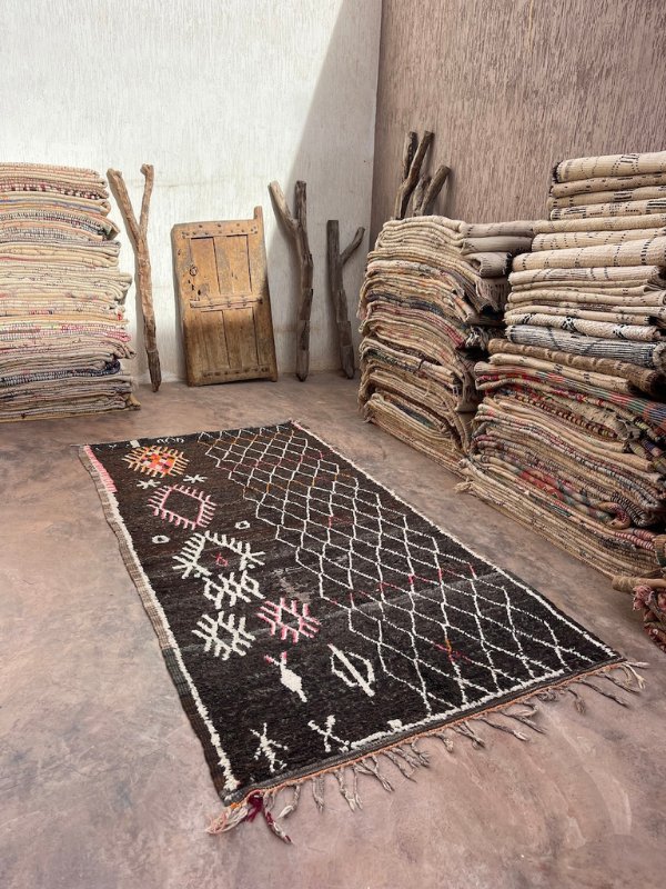 Vintage Taznakht Rug - Henna Black & Brown 146x287 - Nouvelle Nomad