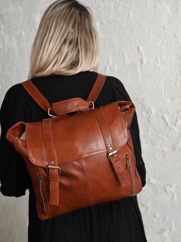 Day Trip Leather Convertible Backpack | Nouvelle Nomad
