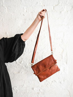 Leather Messenger Bag Small - Leather Travel Goods | Nouvelle Nomad